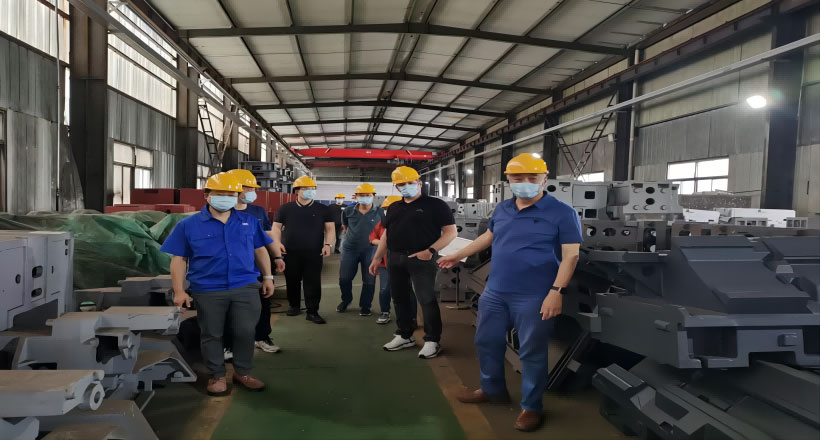 A delegation of experts from TKElevator and a supplier development team visited the Haian Shatka factory
